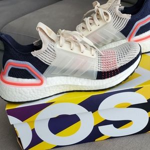 New Adidas Ultra Boost size 6.5